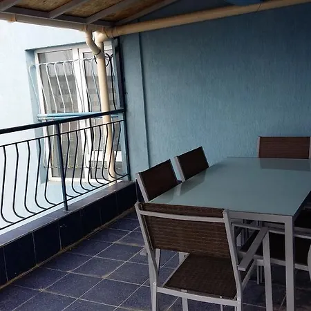 Violet Apartment *